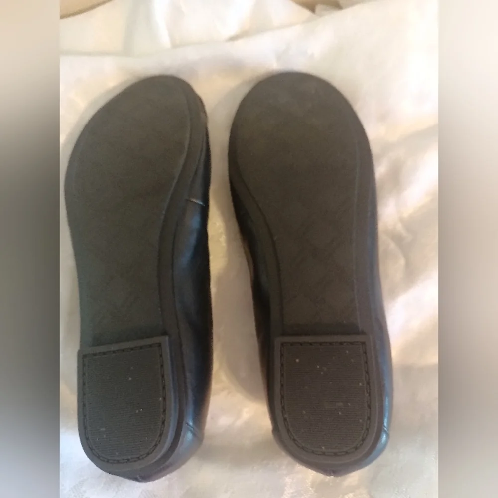 Vionic Minna black leather ballet slipper flat shoes size 6